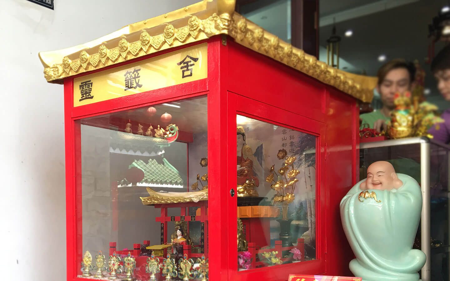 Chùa Vạn Phật quận 5 khám phá văn hóa xin xăm đến từ Trung Hoa