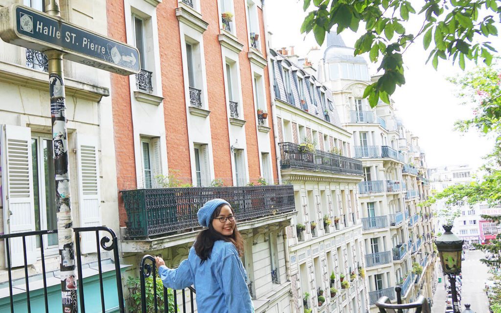 Đồi Montmartre và những con dốc xinh xắn ở Paris