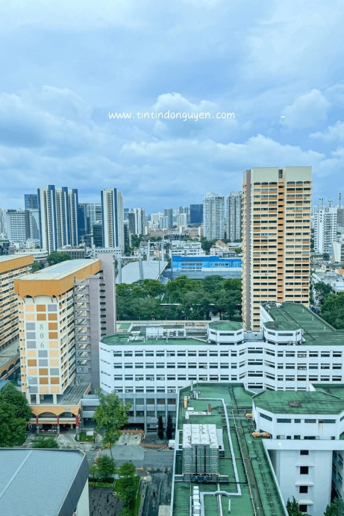 Singapore city view từ lầu 14 của khách sạn V Lavender Hotel đây ^^